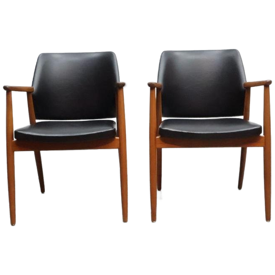 Vintage Eetkamerstoelen | Formule Meubelen | Zwart Skai 1