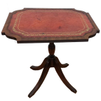 Bijzettafeltje Met Rood Leder Blad Met Goudkleurige Sierrand thumbnail 1
