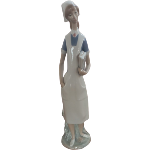 Lladro Grote Verpleegster.