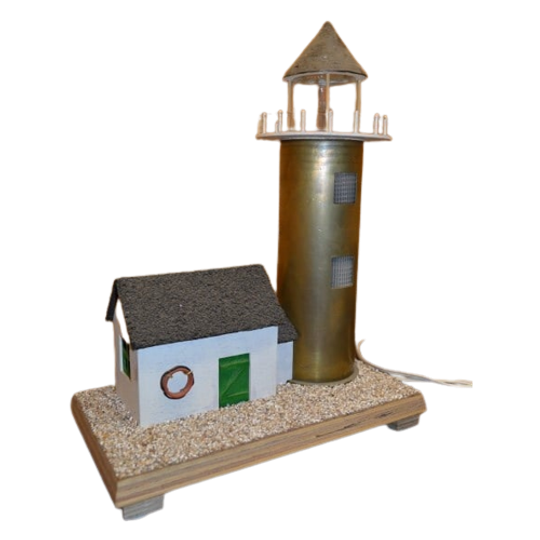 Vuurtoren Gemaakt Van Kanonskogel Huls, Met Wachtershuis 1