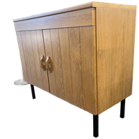 Vintage Kast / Commode Met Stalen Pootjes