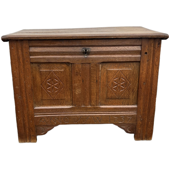 Antiek Eiken Kist Met Bovenklep, 92 Cm Breed En 68 Cm Hoog / Anno 1737 1