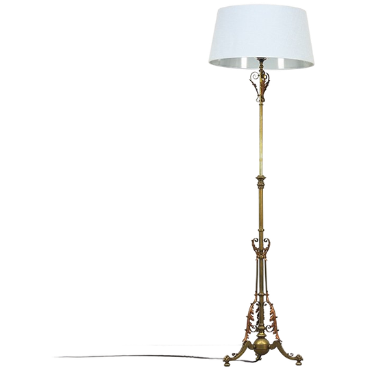 Antieke Staande Engelse Vloerlamp 1