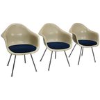 Set Van 3 Fiberglass Dax Armchairs Eames For Herman Miller / Vitra thumbnail 1