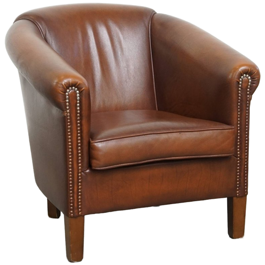Stijlvolle En Tijdloze Bruine Rundleren Clubfauteuil In Engelse Stijl Met Een Luxe Afwerking 1