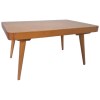 Vintage Tafeltje Met Conische Poten Design