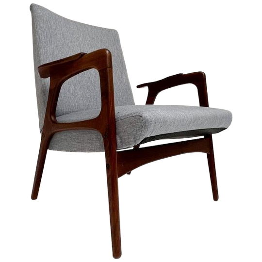 Charmante Fauteuil Damesmodel Van Yngve Ekström Voor Pastoe 1