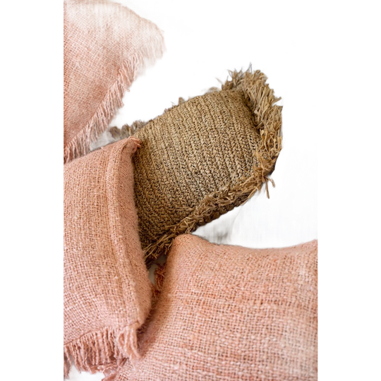 Bazar Bizar | De Oh My Gee Kussenhoes - Zalm Roze - 35x100 1
