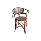 Chair thumbnail 1