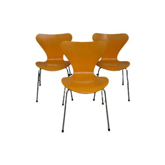 Set Of 3 Yellow Chairs Series 7 By Arne Jacobsen Edited By Fritz Hansen, 1980s 1