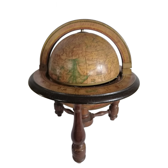 Antieke Globe 1
