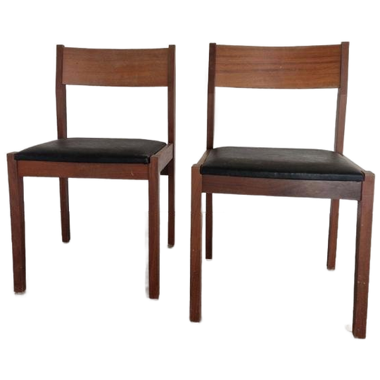 Een Paar Vintage Teakhouten Stoelen Met Zwart Skai Leer 1