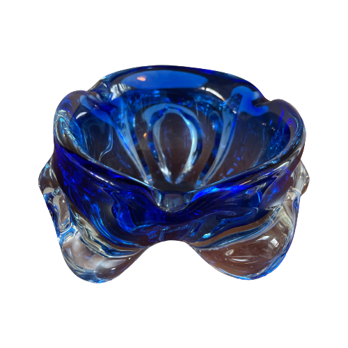Zware Asbak Van Blauw Glas, Handgeblazen Jaren 60, Stermotief Gedraaid Glas Handgemaakt  | Kerst