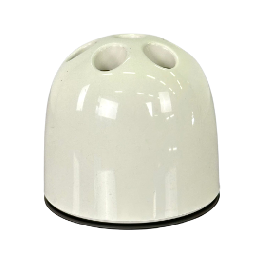 Artemide Pennenhouder Door Emma Gismondi Schweinberger 1