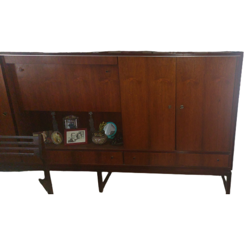 Mid-Century Bruin Highboard