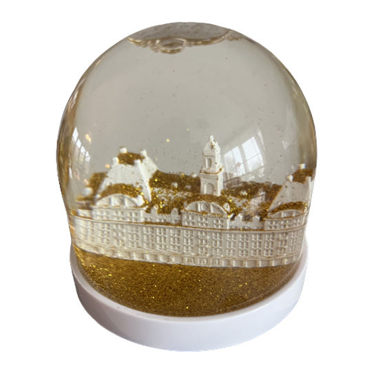 Bijenkorf Snowglobe 1