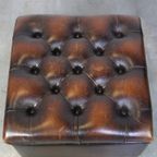 Geweldige Donkerbruine Rundleren Chesterfield Ottoman/ Hocker Met Opbergvak thumbnail 9