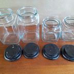 Vintage Voorraadpotten Glas Met Houten Deksels thumbnail 3