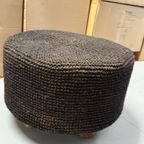 Ronde Zwarte Sisal Poef, Op 3 Houten Poten thumbnail 6