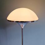 Modernistische Vloerlamp In Verchroomd Metaal En Wit Gesatin thumbnail 8