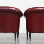 Set Van 2 Rood Gevlamde Rundleren Chesterfield Clubfauteuils En Een Mooie Bijpassende Bijzettafel thumbnail 10