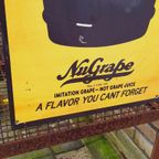 Antiek Reclamebord, Usa Tin Sign Van Nugrape Drinks. thumbnail 3