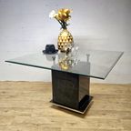 Grote Vintage Vierkante Glazen Tafel Zwart Marmeren Voet / Vintage Square Glass Table Marble Base thumbnail 13