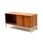 Vintage Palissander Dressoir Met Schuifdeuren Gemaakt In De Jaren ’60 thumbnail 4