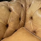 Stoere Industriële Vintage Chesterfield 3 Zits Bank In Vintage Naturel Camel Leer thumbnail 8