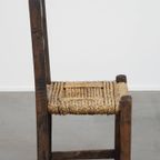 Sierlijke Antieke Boeren Stoel Met Touwen Zitting En Mooi Snijwerk thumbnail 3
