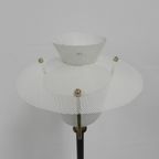 Staande Vintage Lamp Met Glazen Kap En Geperforeerd Stalen Kap thumbnail 9