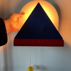 Memphis Stijl 80'S Ettore Sottsass Ikea Wandlamp Driehoek. thumbnail 4