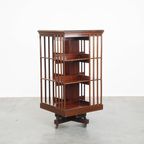 Zeer Mooie Grote Antieke Houten Engelse Boekenmolen Met Een Cast Iron Base thumbnail 11