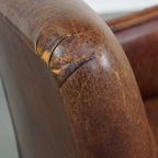 Strak Afgewerkte Comfortabele Schapenleren Armchair Met Veel Karakter En Prachtige Kleuren thumbnail 13