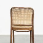 Tijdloos En Charmant Bistro Stoeltje In De Stijl Van Thonet Met Uniek Houten Frame thumbnail 5