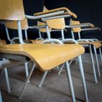 13 Stuks Stapelstoelen Schoolstoelen Met Armleuning thumbnail 8