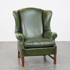 In Goede Staat Verkerende, Klassiek Groene En Gladde Rundleren Engelse Chesterfield Oorfauteuil thumbnail 5