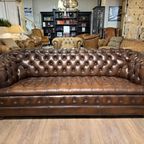 Engelse Chesterfield 3 Zits Bank Buttonseat Antiek Bruin Leer thumbnail 5
