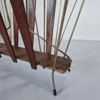 Mid Century Teak En Messing Magazine Rack Vintage thumbnail 6