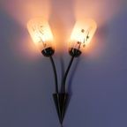 Vintage Wandlamp Met Buisstangen En 2 Glazen Kappen thumbnail 4