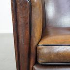 Donkere En Strakke, Luxe Schapenleren Clubfauteuil Met Prachtige Kleuren thumbnail 10