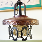 Vintage Brutalist Hanglamp Gehamerd Metaal Amberkleurig Glas Koperen Kap thumbnail 9