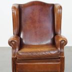 Mooie, Luxe En Comfortabele Engelse Stijl Schapenleren Oorfauteuil Met Een Prachtig Patina thumbnail 3