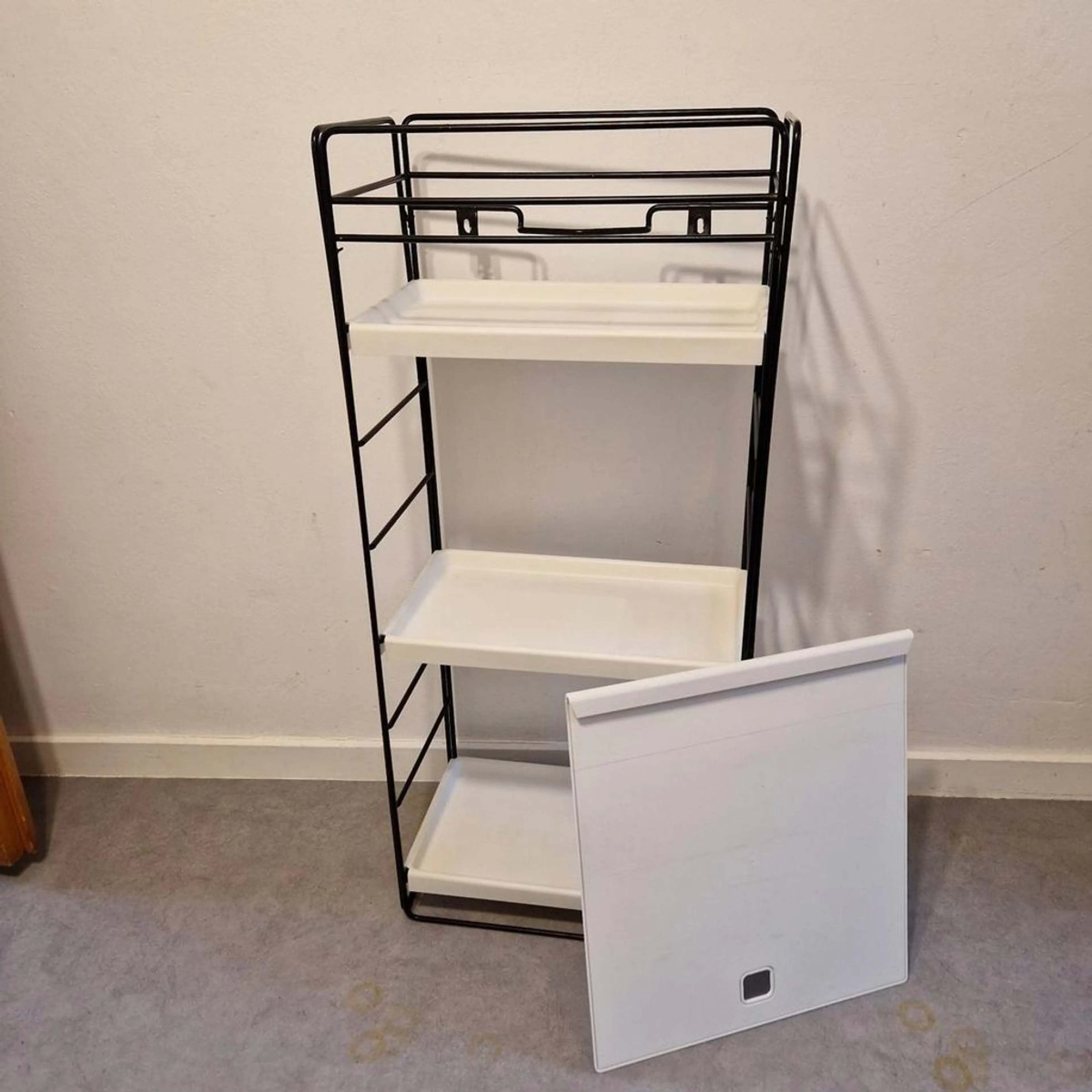 Vintage Overige kasten Plastic Black bij Reliving
