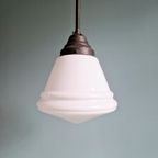 Grote Conische Art Deco Hanglamp Van Wit Opaline Glas thumbnail 6