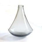 Glass Wobbling Vase thumbnail 2
