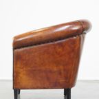 Luxe Vormgegeven Vintage Clubfauteuil Gemaakt Van Schapenleer Met Een Luxe Afwerking thumbnail 6