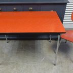 Prachtige Rode Bruine Witte Vintage Retro Formica Stoelen thumbnail 4