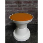 Vintage Kruk Met Oranje Zitting thumbnail 5