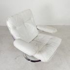 Leolux Fauteuil, Draaistoel Met Wit Lederen Bekleding, Jaren 60 thumbnail 15